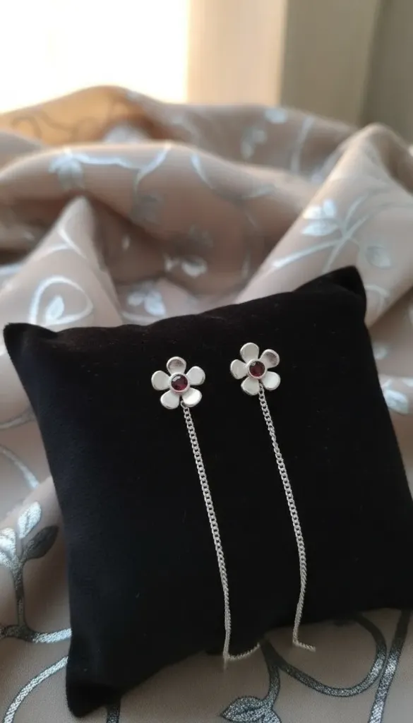 Garnet lily Sui Dhaga earrings